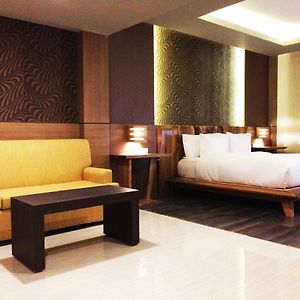 Suite executive